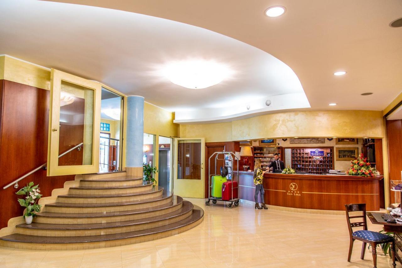 Hotel San Luca Battipaglia Exterior photo